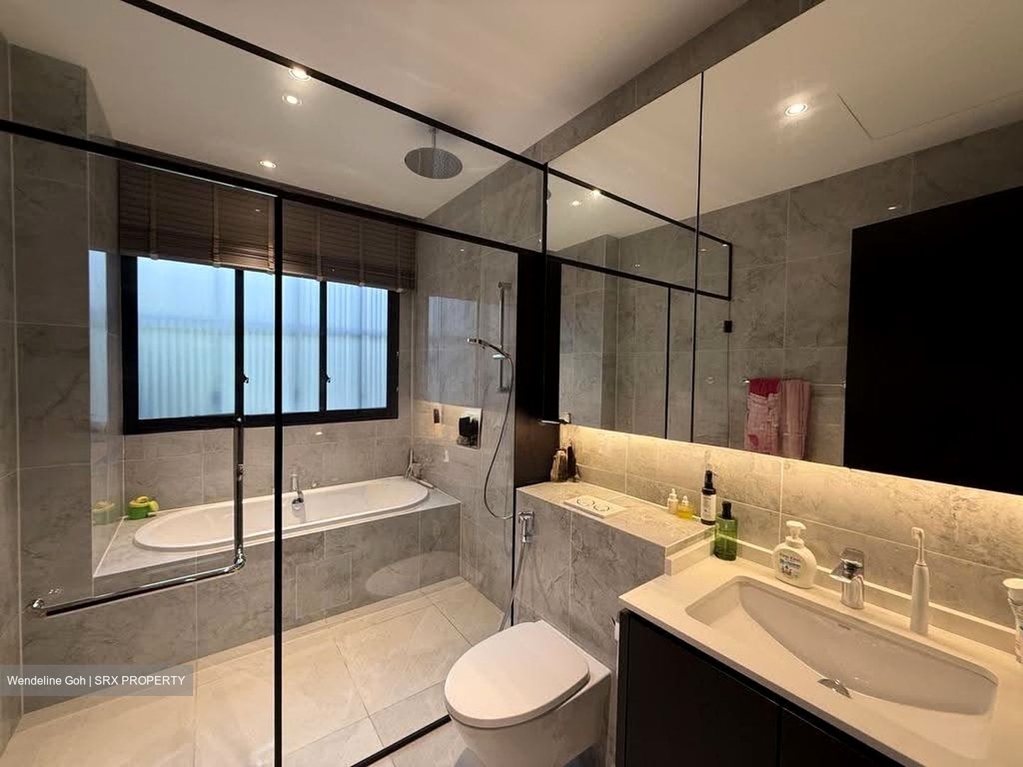 Pasir Panjang Gardens (D5), Terrace #630999001